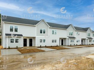 503 Directive Dr, Hope Mills, NC 28348