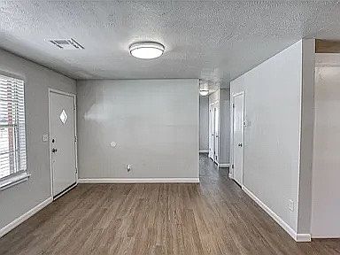 5th image of 817 N 4th Ave