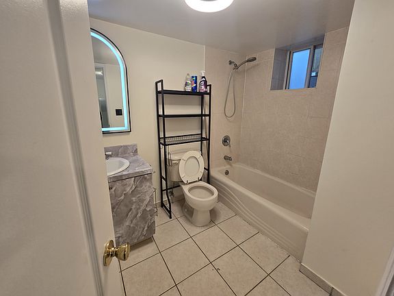 5th image of 10 Andrease St Floor 2