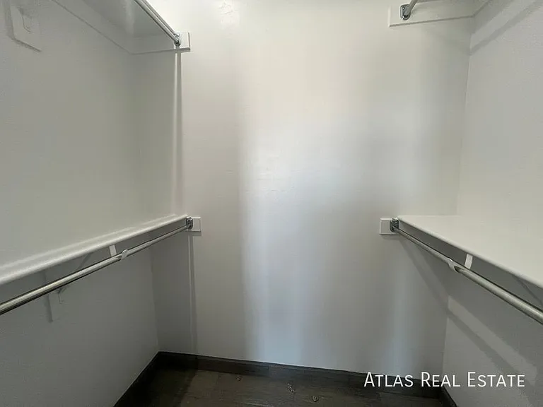 808 E 35th St #1 — Photo 13