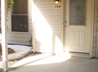704 Ivy Ct, Jackson, NJ