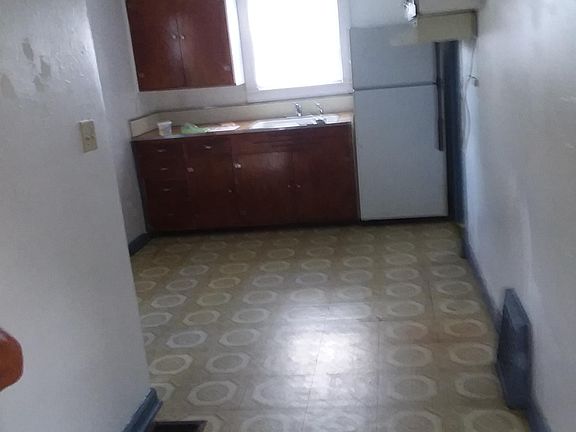 stove available not showing in photo.