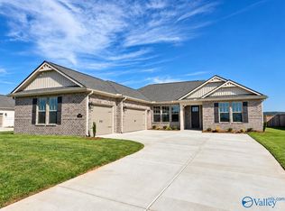 1105 Maplehurst St, Decatur, AL 35603