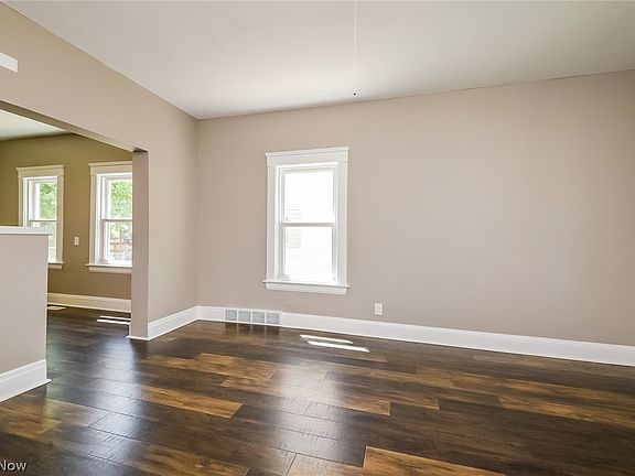 5th image of 2019 Dowd Ave