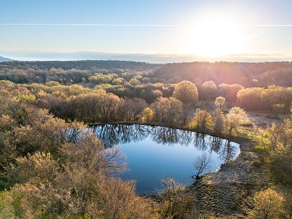 3rd image of 4380 North Rd