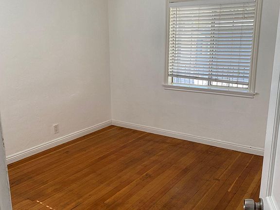 3rd image of 719 E Lomita Ave