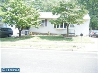 2827 Carnation Ave, Willow Grove, PA 19090