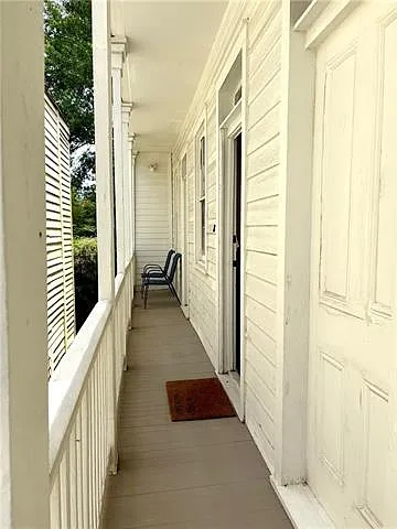 2906 Prytania St #203 — Photo 5