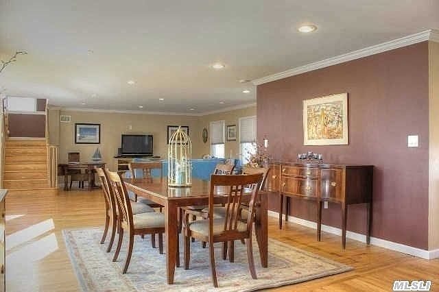 1st image of 123 Acapulco St