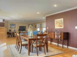 123 Acapulco St, Atlantic Beach, NY