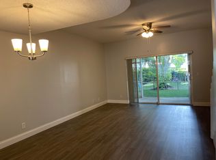 5659 NW 99th Ln, Pompano Beach, FL 33076