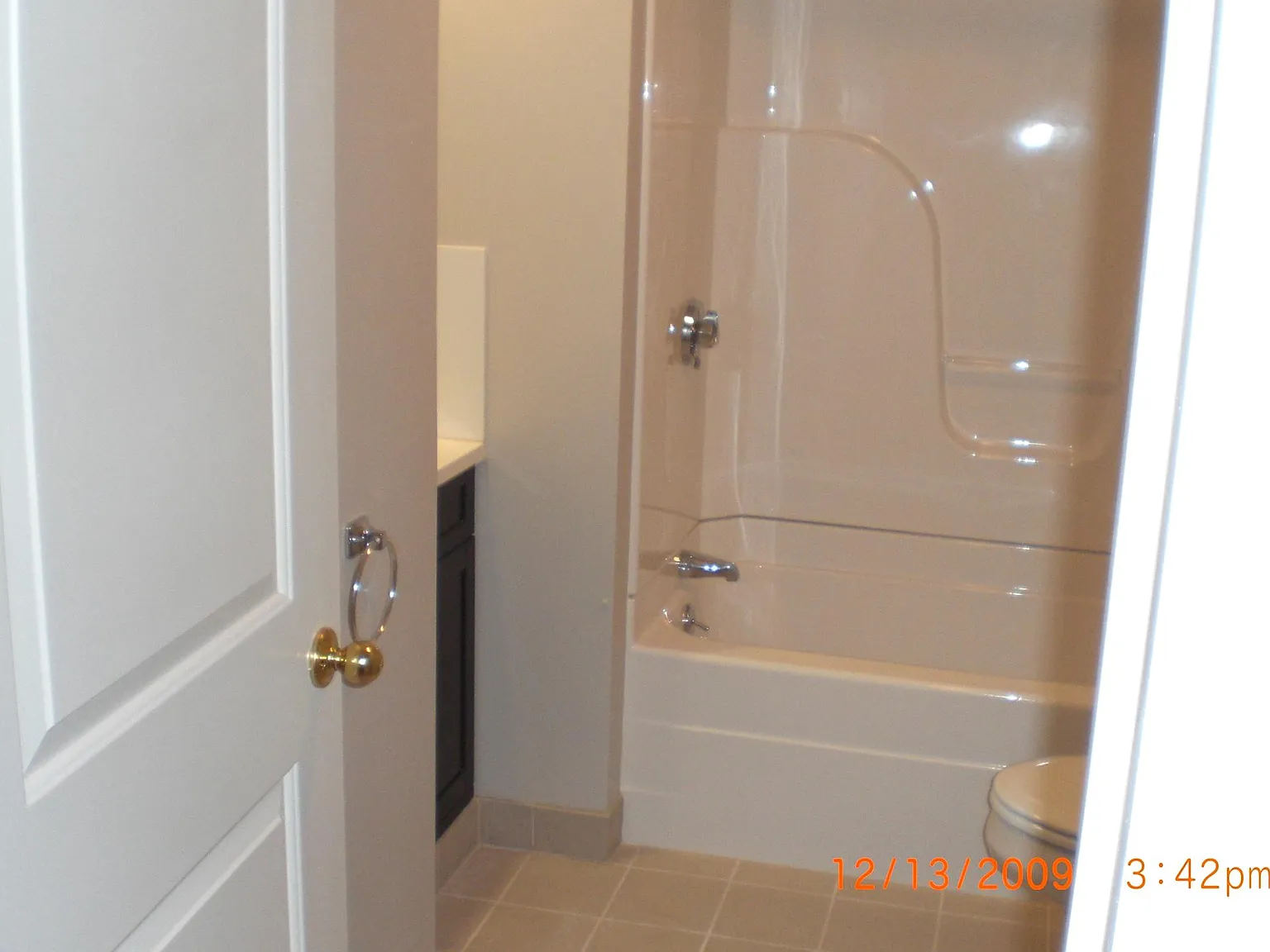 3 bed, 1000 sqft, $1,800 — Photo 2