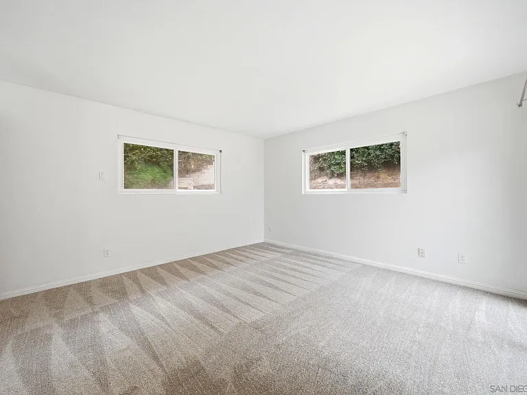 5455 La Jolla Mesa Dr — Photo 10