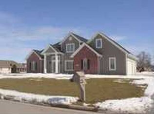 1003 Stonehedge Dr, Bryan, OH 43506