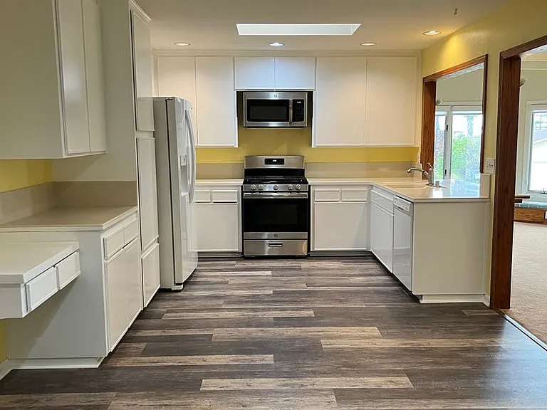 259 Cheryl Pl — Photo 12