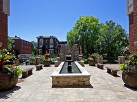 7549 Parkdale Ave, Saint Louis, MO