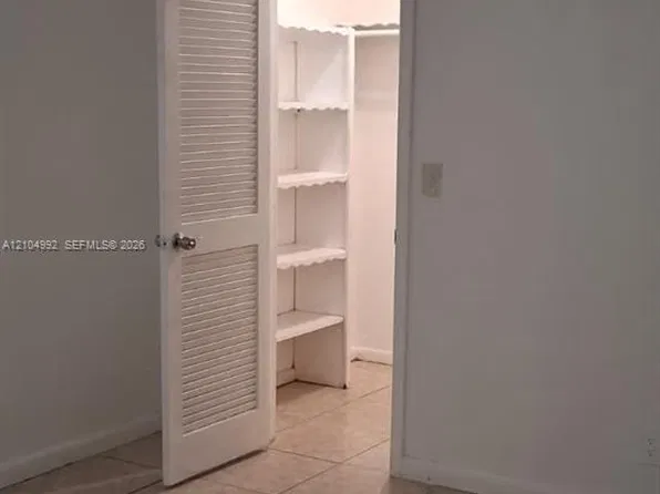 2332 Fillmore St, Hollywood, FL