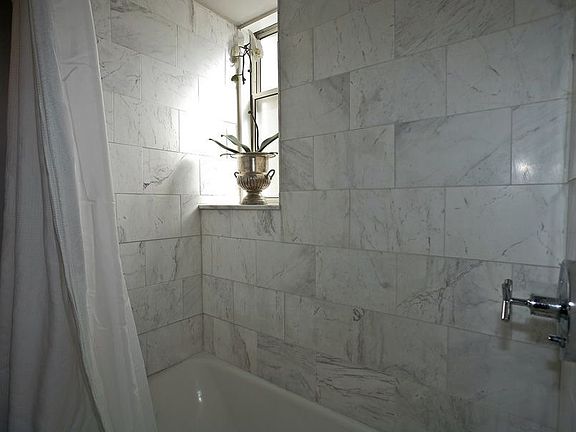 Italian Marble Bath