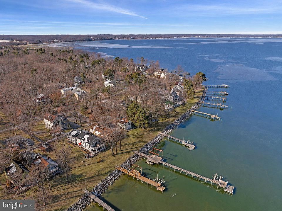 1st image of 852 Bay Front Ave