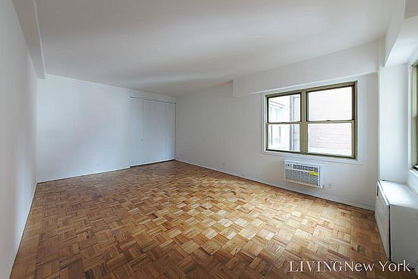 1st image of 350 E 52nd St APT 15A