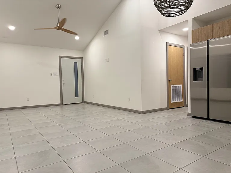 1321 E Iris Ave #3 — Photo 12