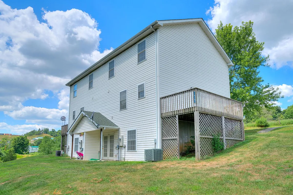 Unit Photo - 3326 Yellow Sulphur Rd