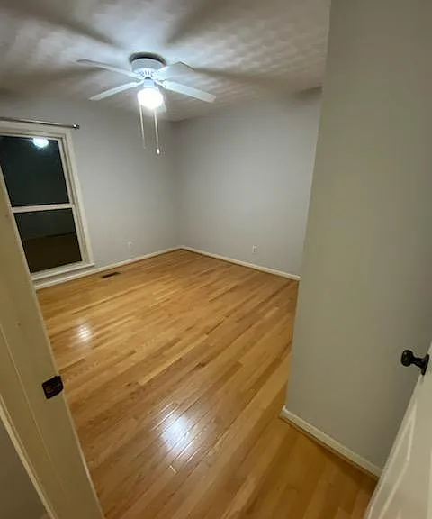 1045 Morningside Dr — Photo 15
