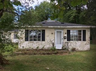 410 W Springfield Rd, Arcola, IL 61910