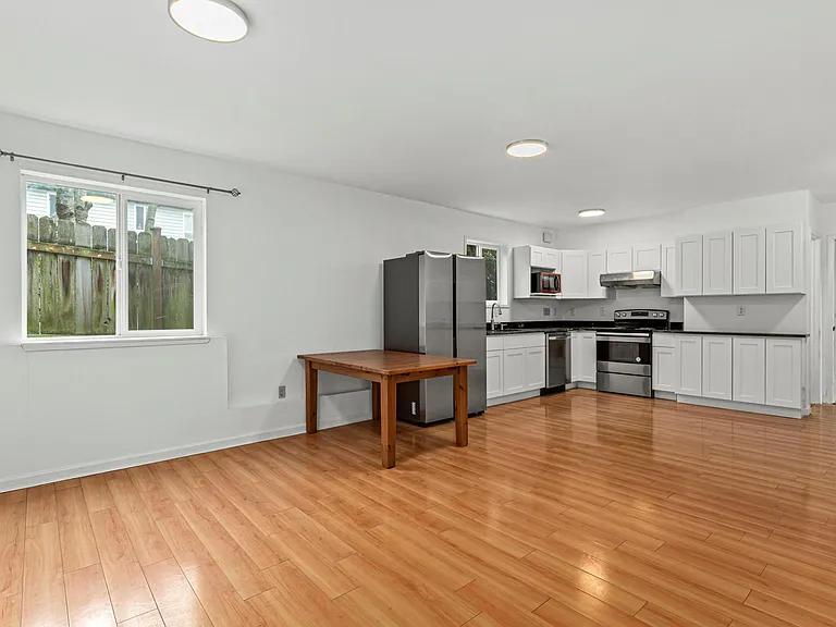 212 17th Ave #2 — Photo 4