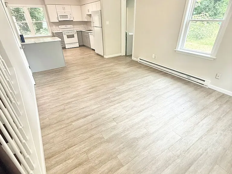 1820 Parkview Ave — Photo 11