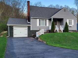 208 Avalon Rd, Altoona, PA 16601