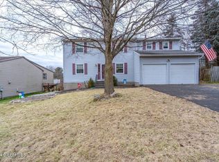 5 Cayuga Ct, Albany, NY