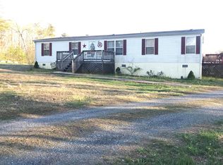 1567 Texas School Rd, Wingina, VA 24599