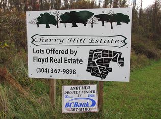 25 Tavern Dr, Fairmont, WV 26554