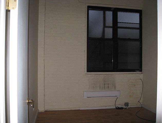 1st image of 481 Wythe Ave #1