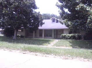 1347 Silverwood Dr, Baton Rouge, LA 70807