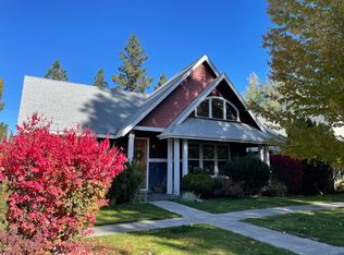 2392 Hosmer Lake Dr, Bend, OR 97703