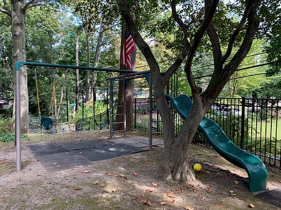 Swing set
