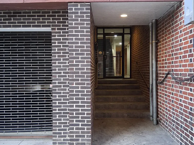 223 Chestnut St #101 — Photo 16