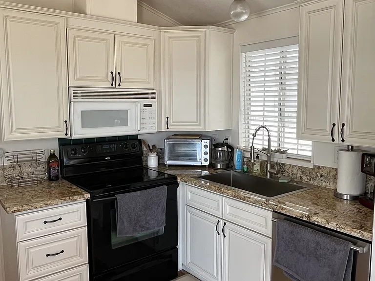 74711 Dillon Rd — Photo 8