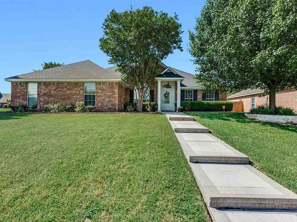 1st image of 1212 Heritage Way Dr