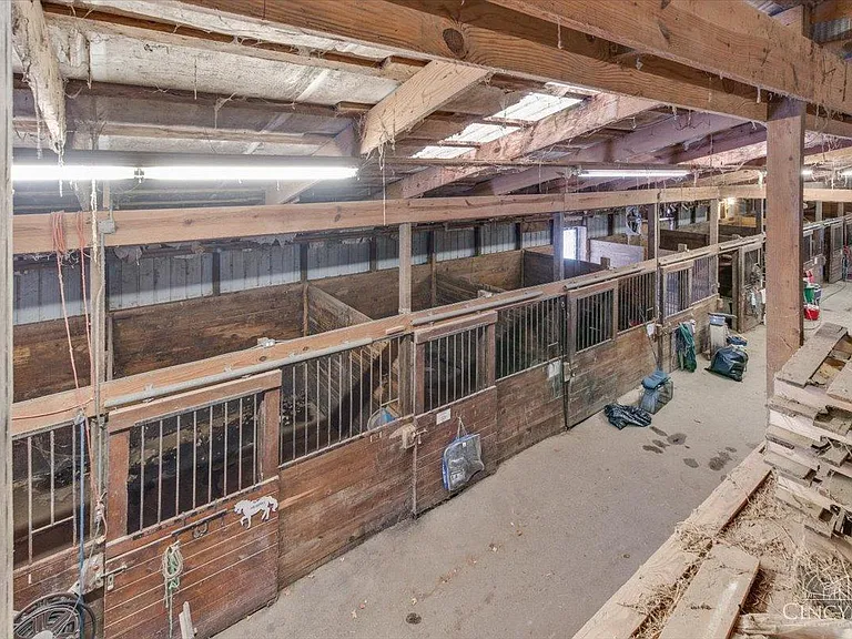 2675 Carriagegate Ln — Photo 11