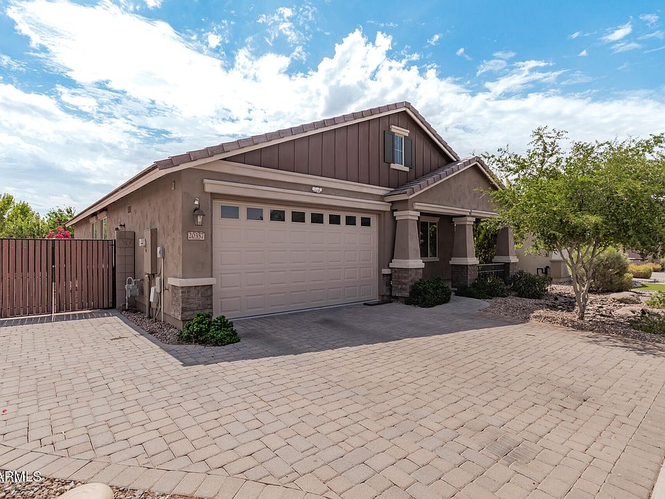 1st image of 20357 E CARRIAGE Way