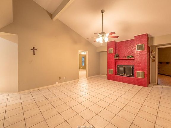 5th image of 5595 County Road 378