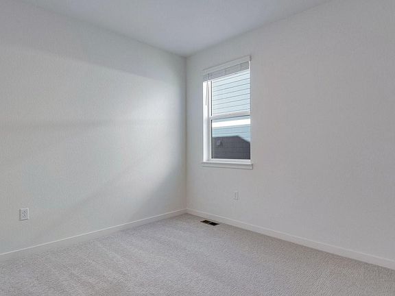 4th image of 14016 Alpine Phlox Lane