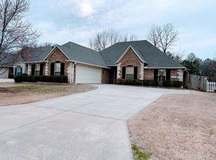 12506 Dunston Dr, Fort Smith, AR 72916