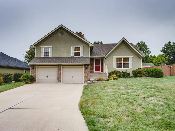 1205 SW Southgate Dr, Blue Springs, MO 64015