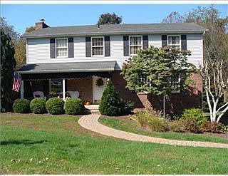 1st image of 4071 Briarwood Dr