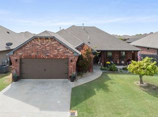 20644 Landmark Dr, Harrah, OK 73045
