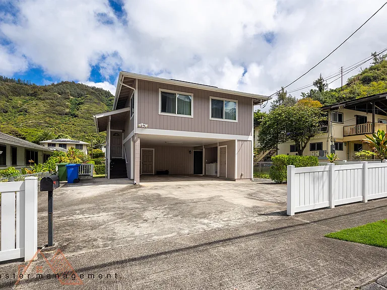 2438 10th Ave — Photo 11